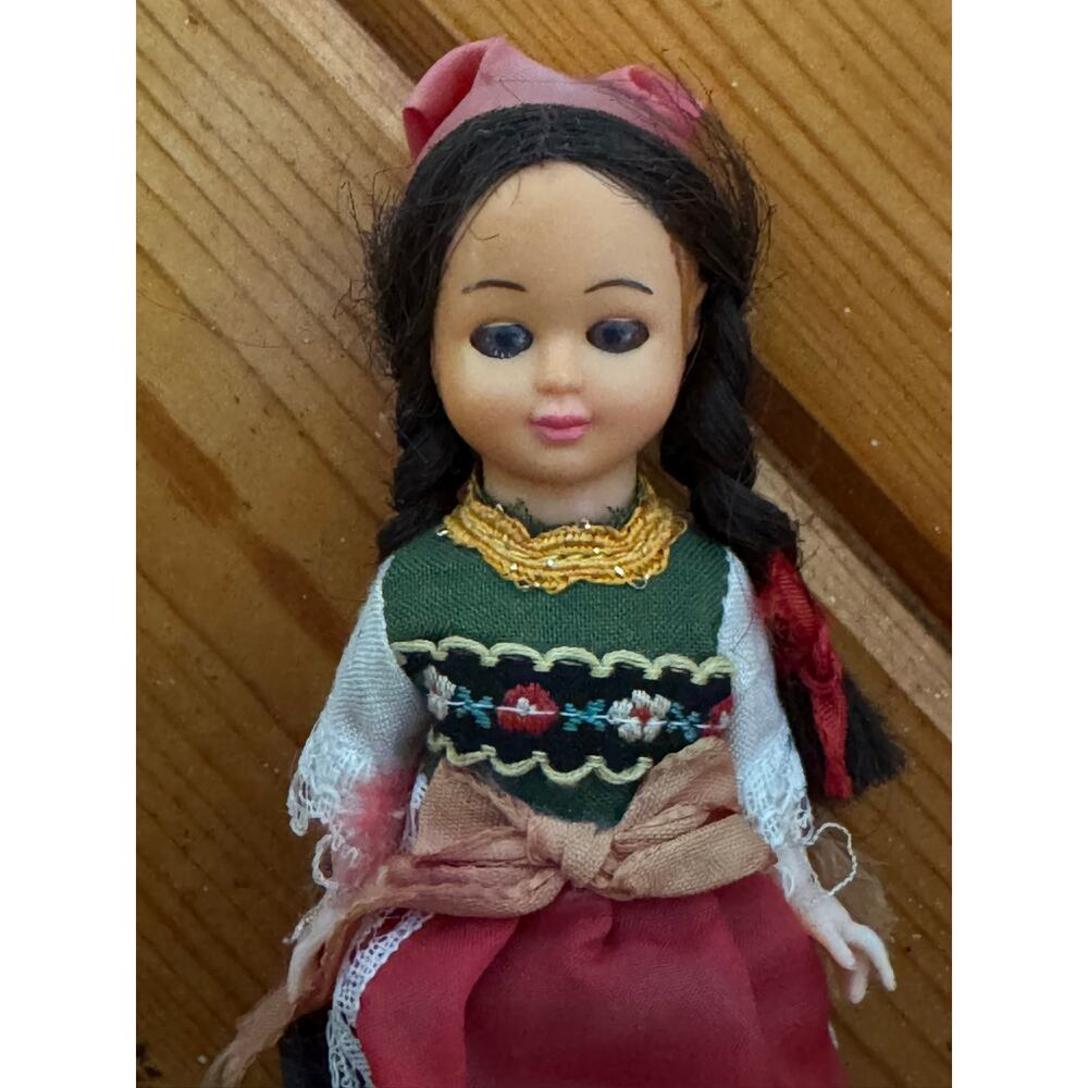 Vintage Interpur Hong Kong Germany Nationality Doll Sleepy Eyes 5.5" Folk - Picture 2 of 6